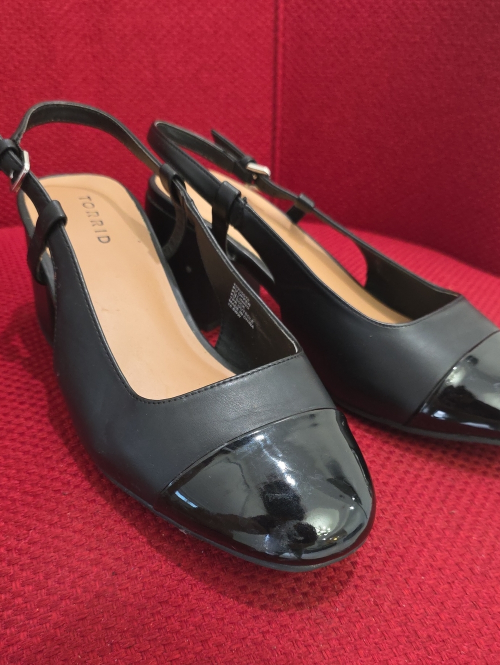 torrid Black Slingback Pointed Cap-Toe Pumps